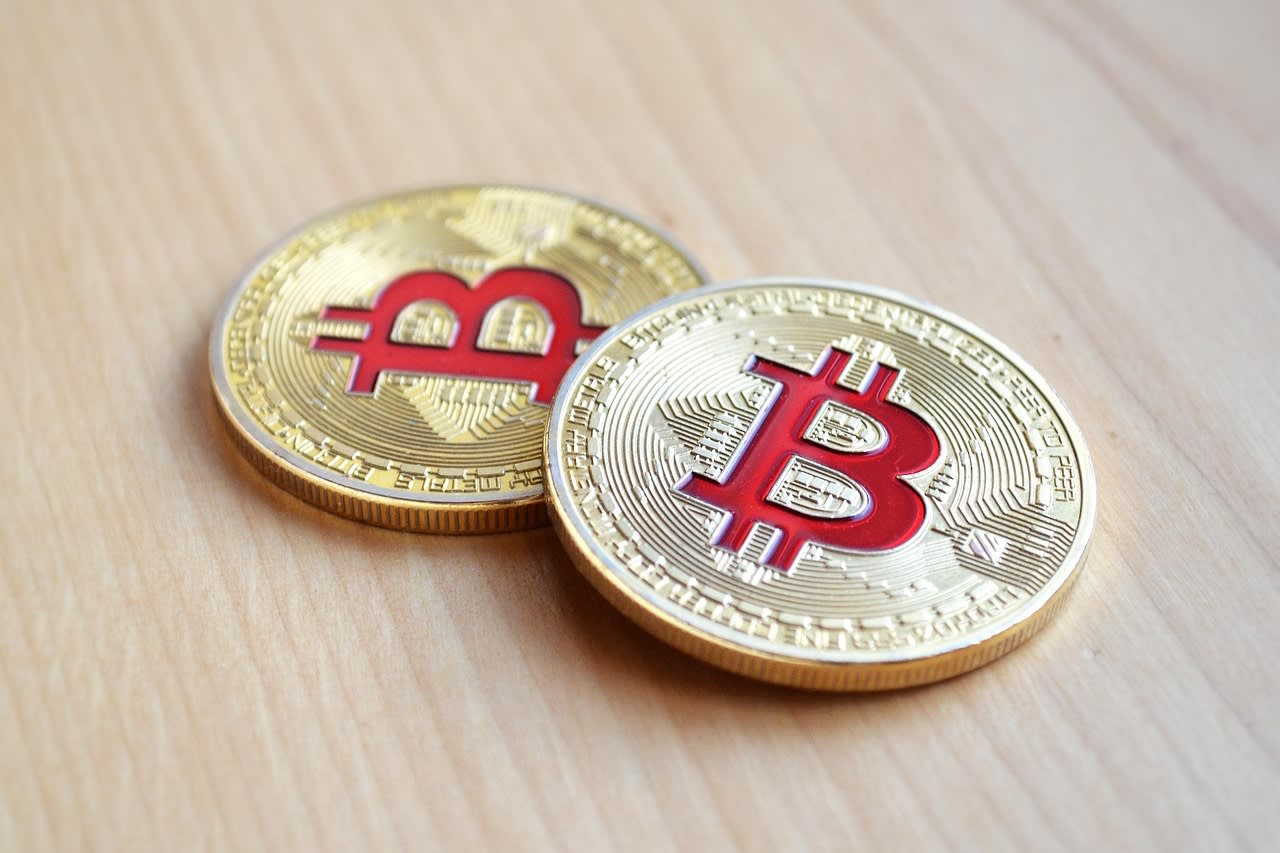 Bitcoin's Looming Crash: Expert Insights and Market Implications