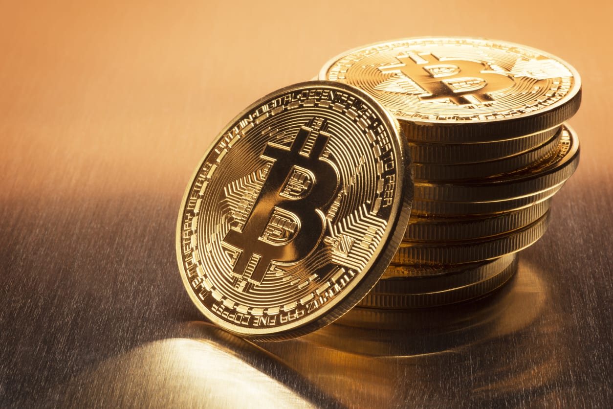 Bitcoin's Price Bottom: A MVRV Band Analysis Reveals Potential Downturn