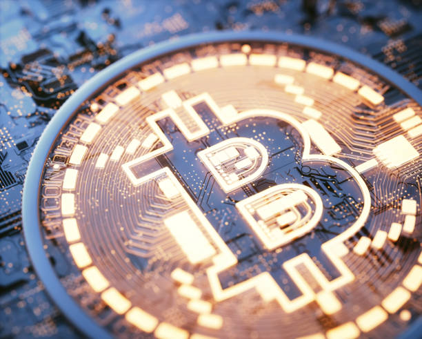 Bitcoin's Future Hangs in the Balance: Analysts Weigh In on Market Trends