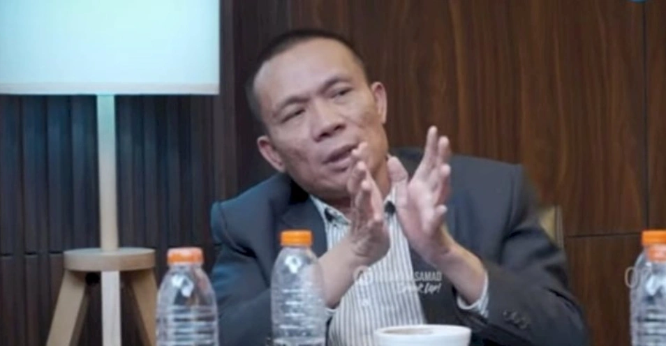 RJ RISMON SIANIPAR BERTENTANGAN DENGAN KUHAP?