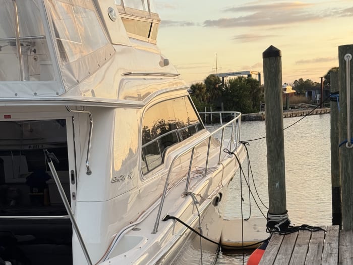 Yacht detailing Tampa Bay marina FL