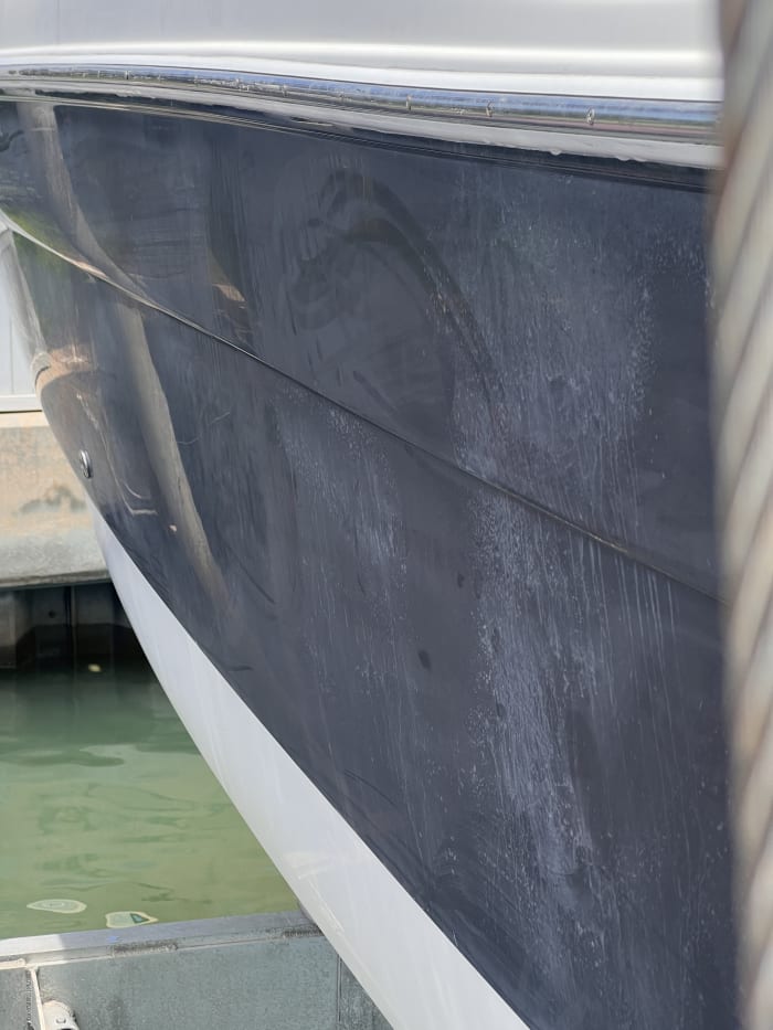 Heavy boat oxidation before treatment Tampa