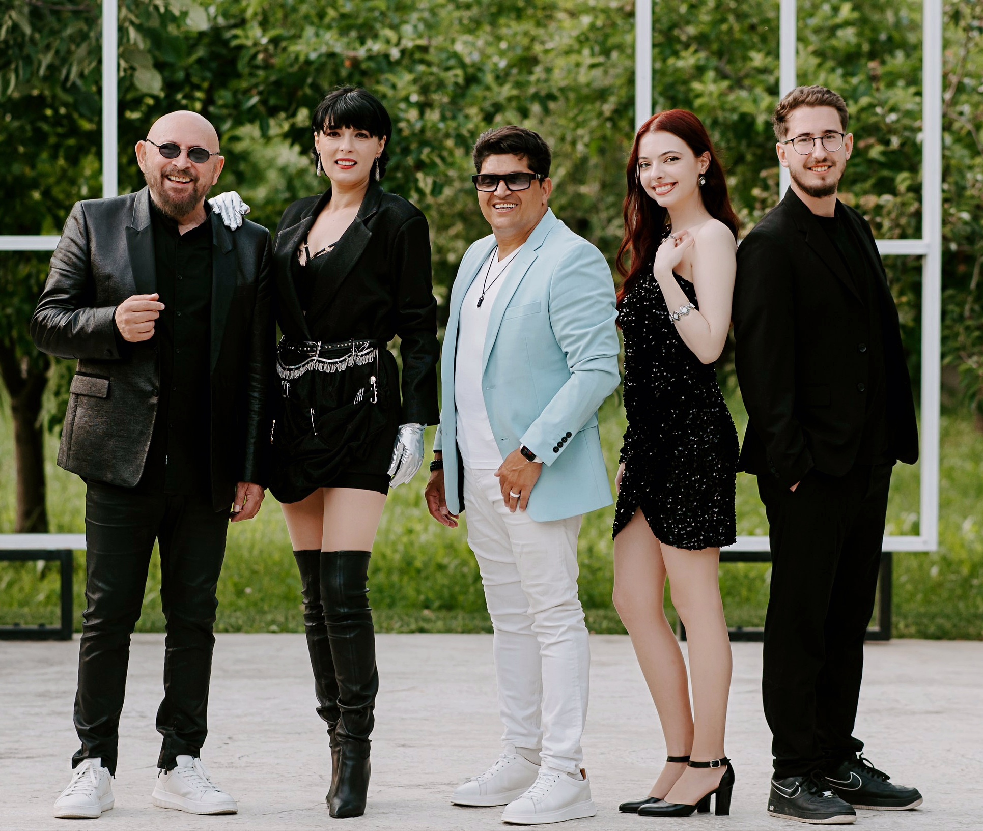 MBBand - Live Cover Band - music în București - Imagine 1