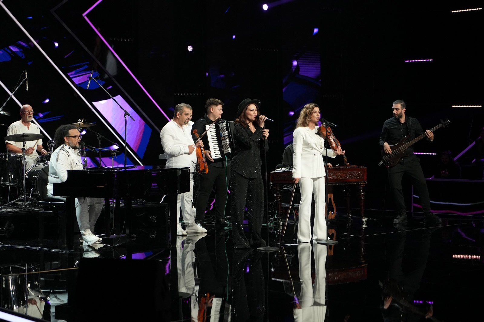 Trupă de muzică live - music în București - Imagine 3