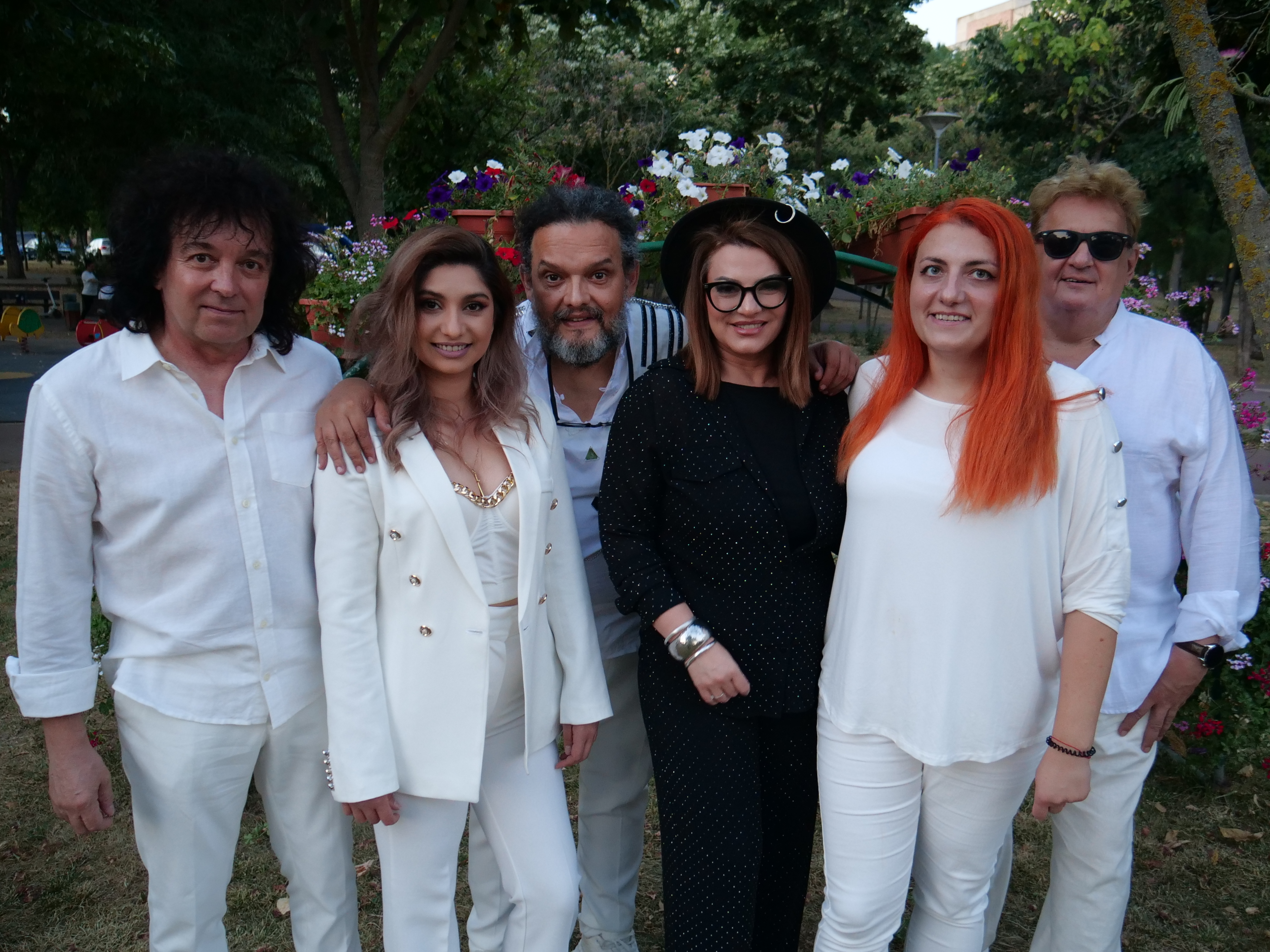 Trupă de muzică live - music în București - Imagine 8