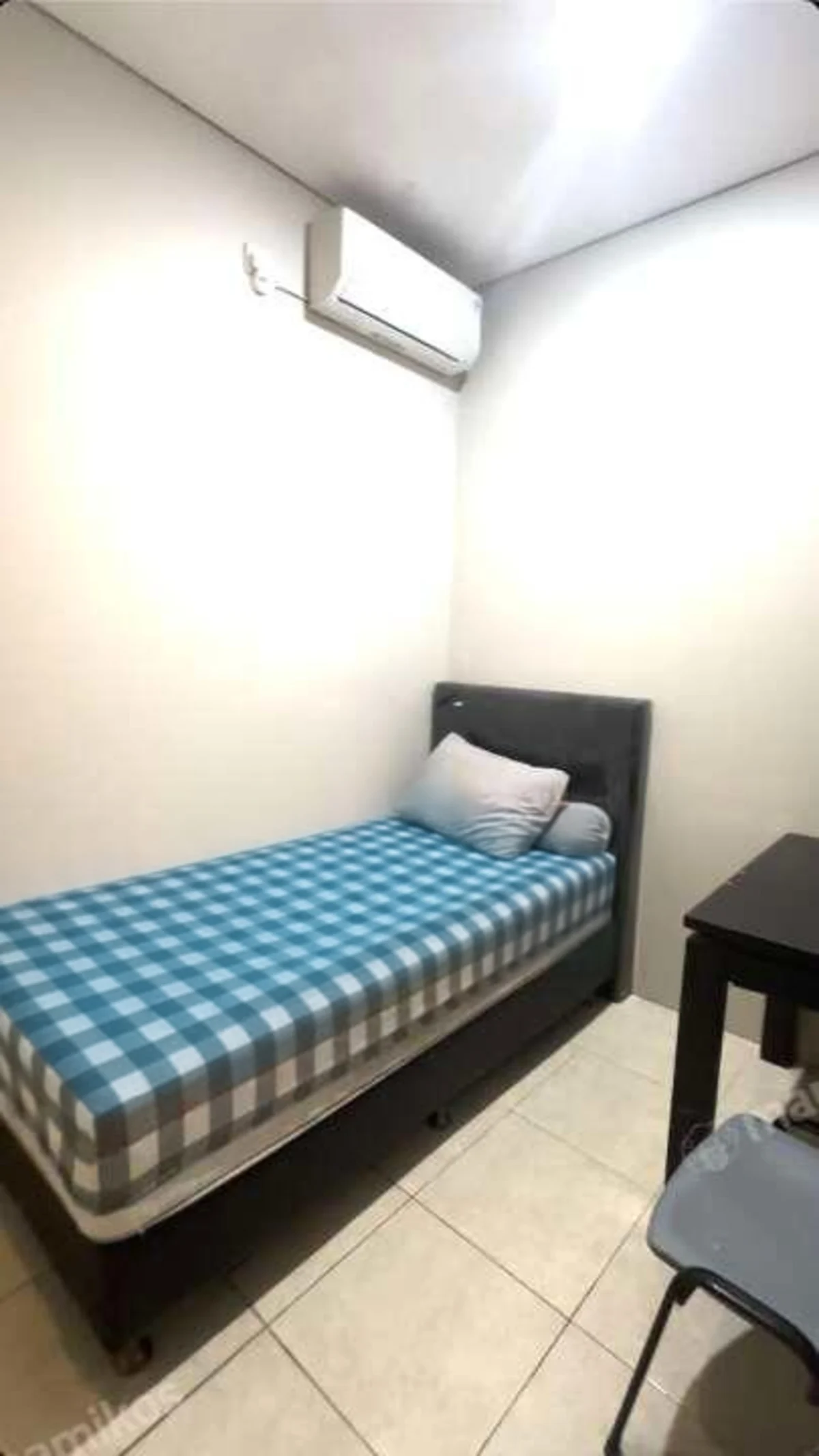 Room 90