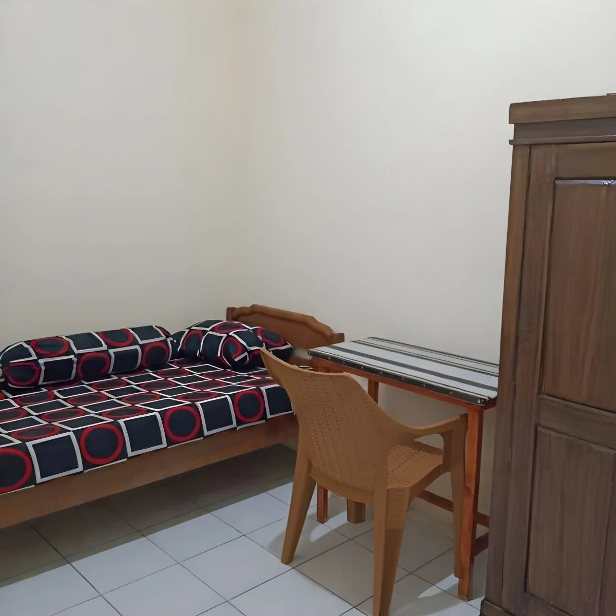 KOST NAJOLO