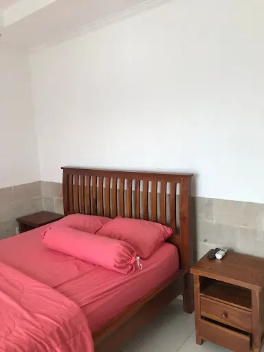 Kost Murah di Seminyak Kecamatan Kuta Kabupaten Badung Bali 8ic