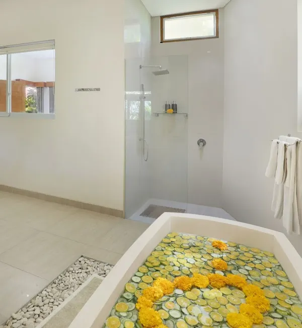 Rekomendasi Villa di Legian Kecamatan Kuta Kabupaten Badung Bali f8gaj