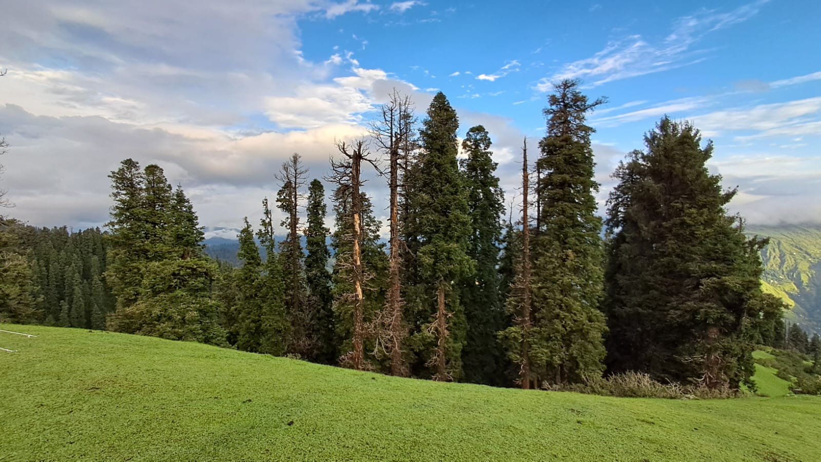 Kashmir Pir-Panjal Lakes photograph 8