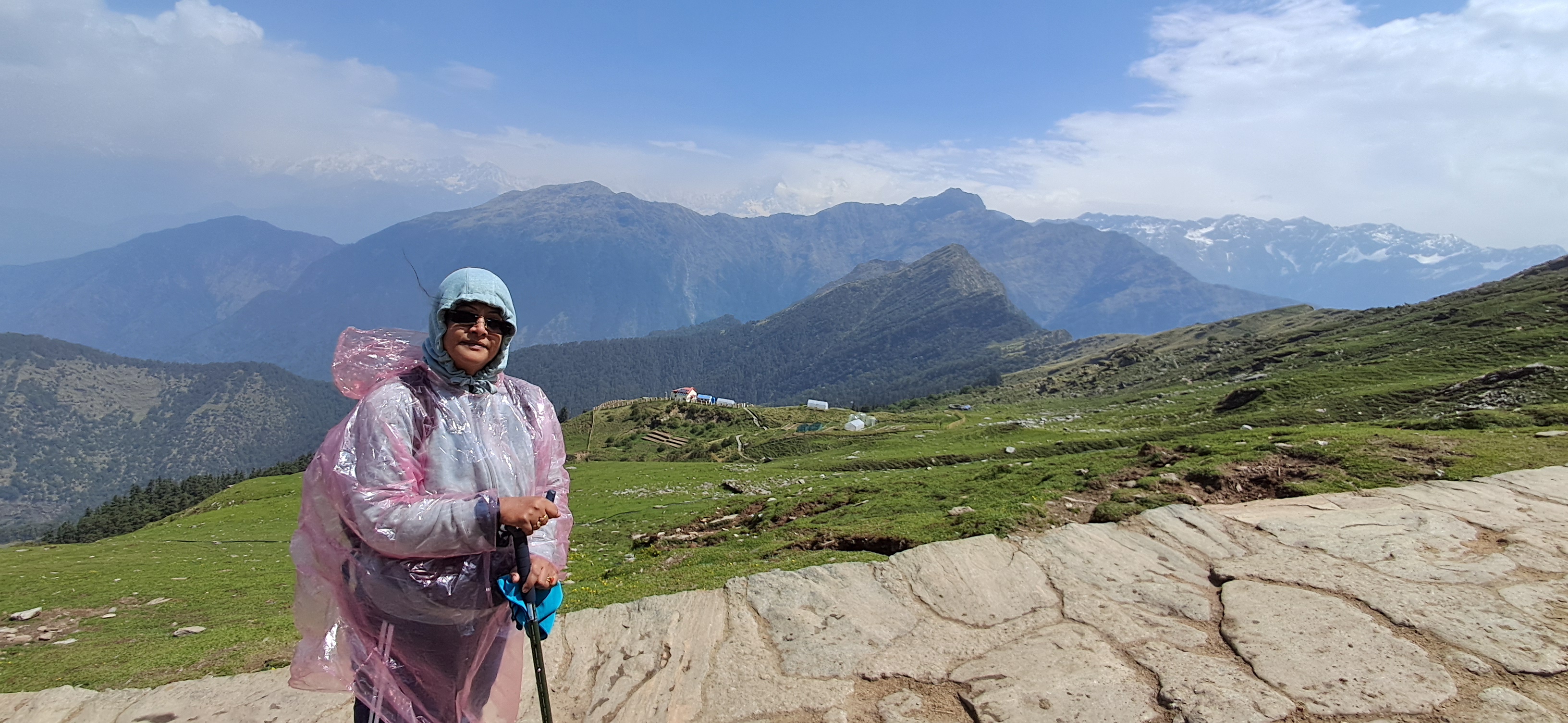 Rains and sunshine, drizzle and winds - keep walking