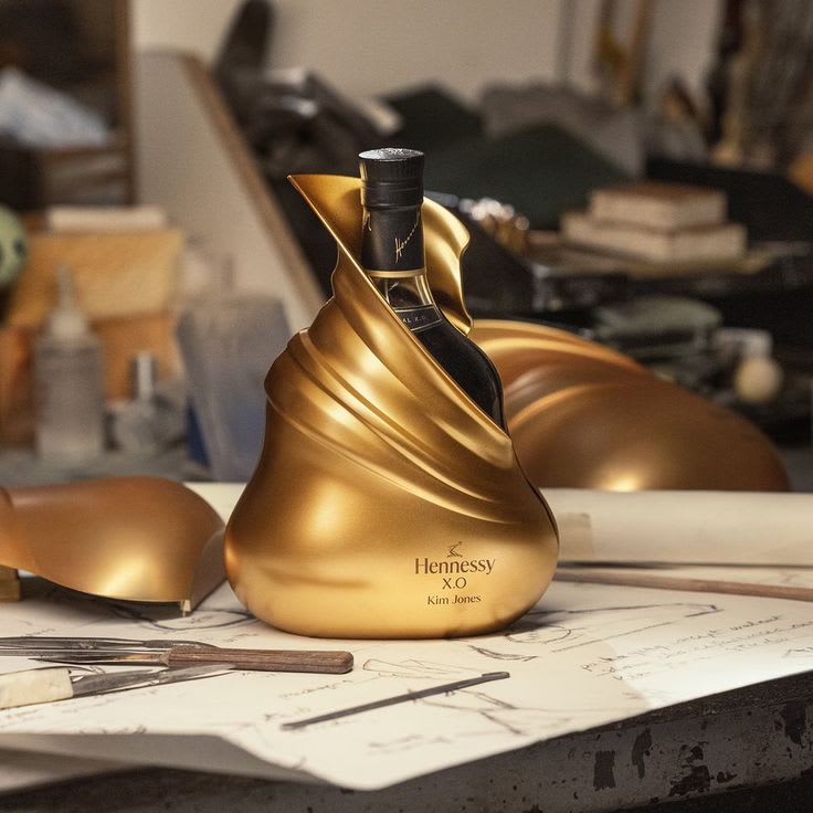 Hennessy XO Kim Jones Version - Image 2