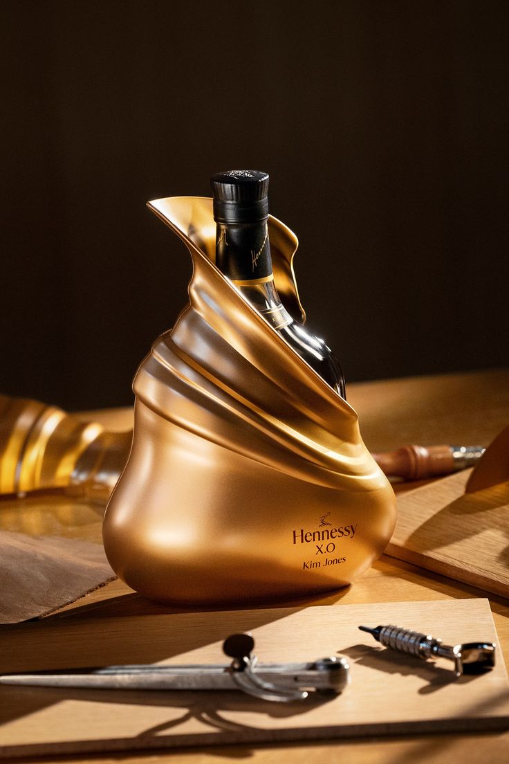 Hennessy XO Kim Jones Version