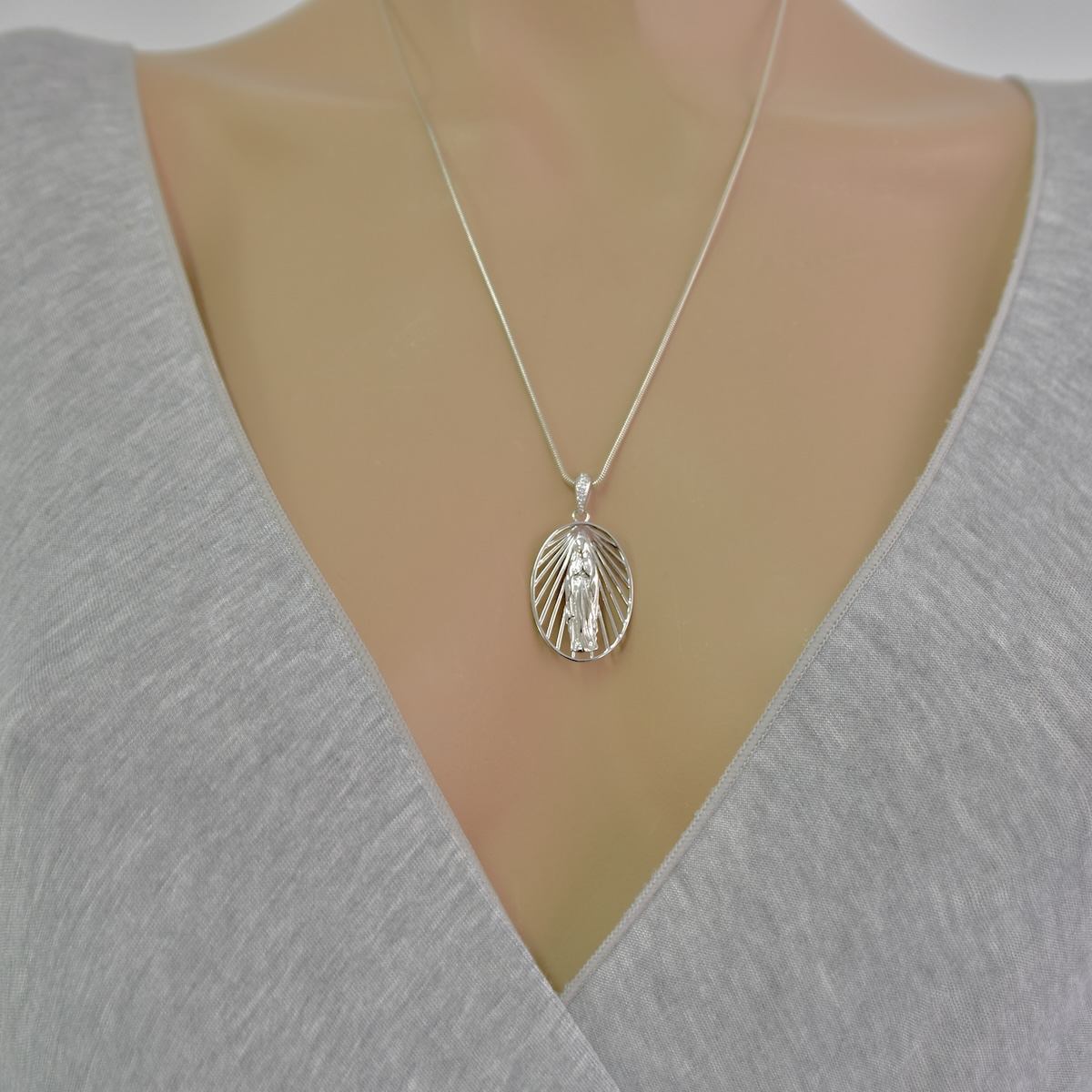 Sterling Silver 925 Virgin Mary CZ Pendant "Lourdes" - Silver Image 3