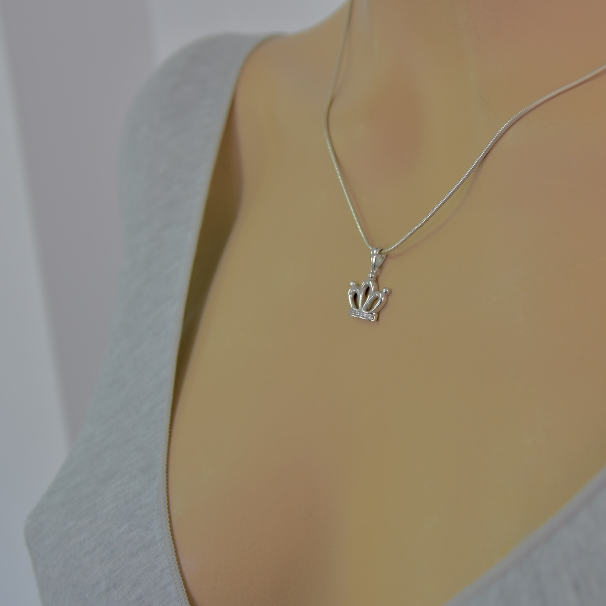 Sterling Silver 925 Royal Crown CZ Pendant "Tiara" - Silver Image 4