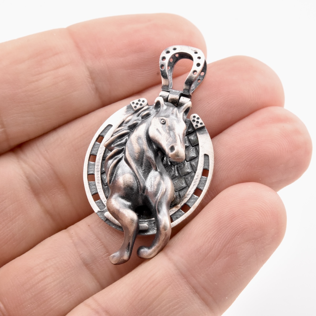 Sterling Silver 925 Horseshoe Horse Pendant "Gal" - Silver Image 2
