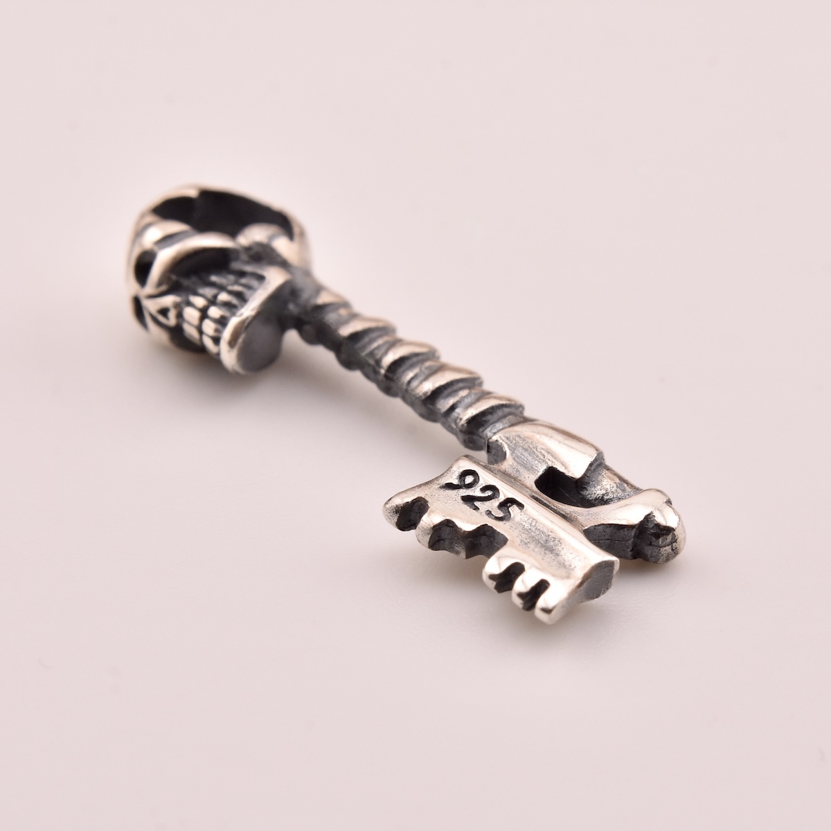 Sterling Silver 925 Skull Key Biker Pendant "Arkan" - Silver Image 4