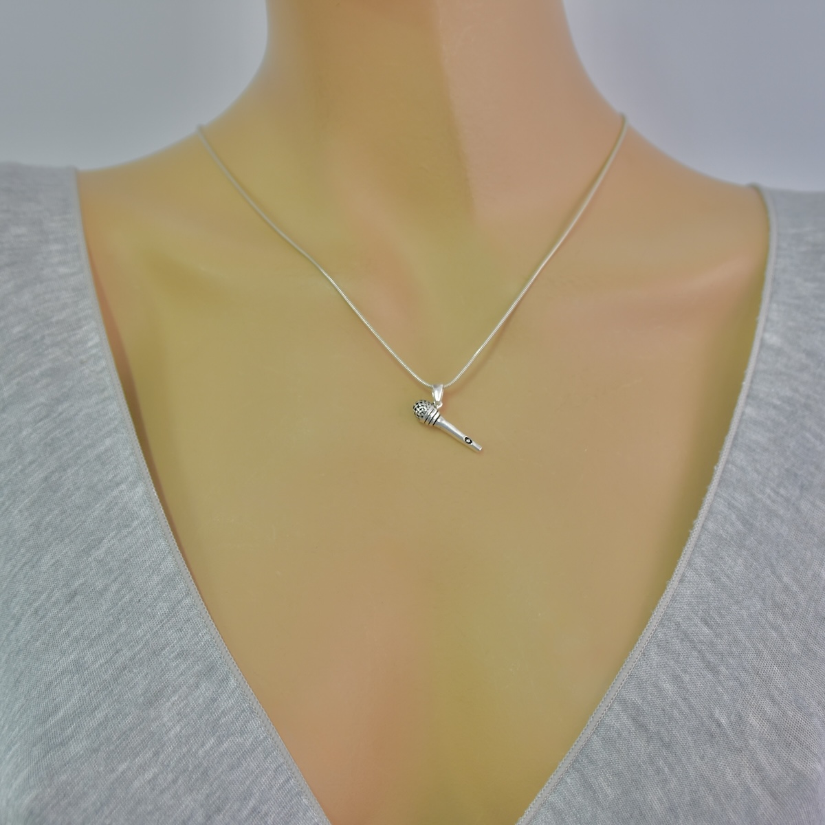 Sterling Silver 925 Microphone Unisex Pendant "Vox Populi" - Silver Image 3