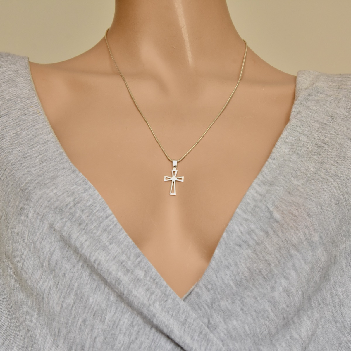 Sterling Silver 925 Open Work Cross Pendant "Airy" - Silver Image 3