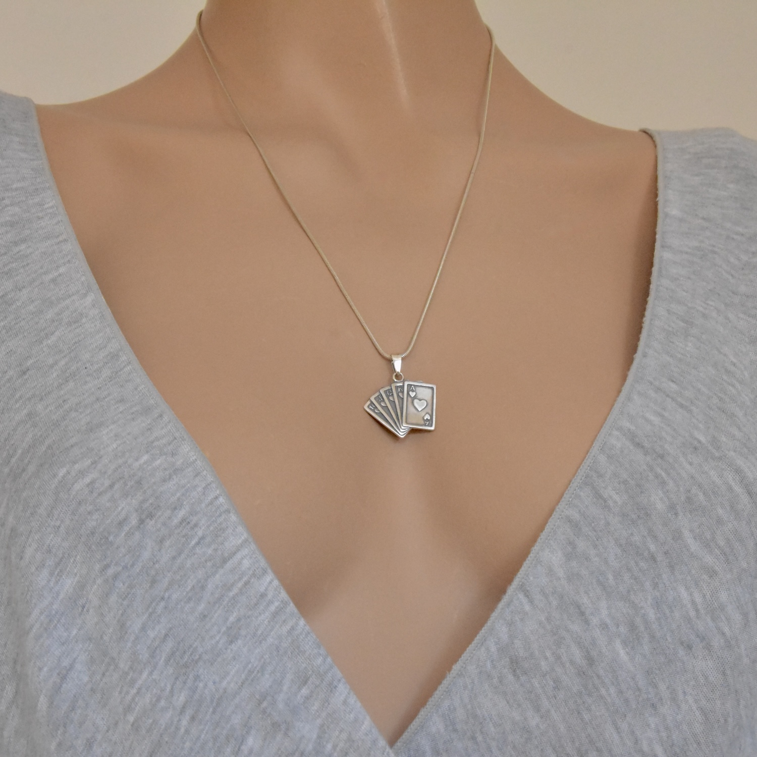 Sterling Silver 925 Gambling Pendant "Royal Flush" - Silver Image 3