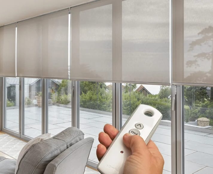 Smart motorized window shades controlled by smartphone app