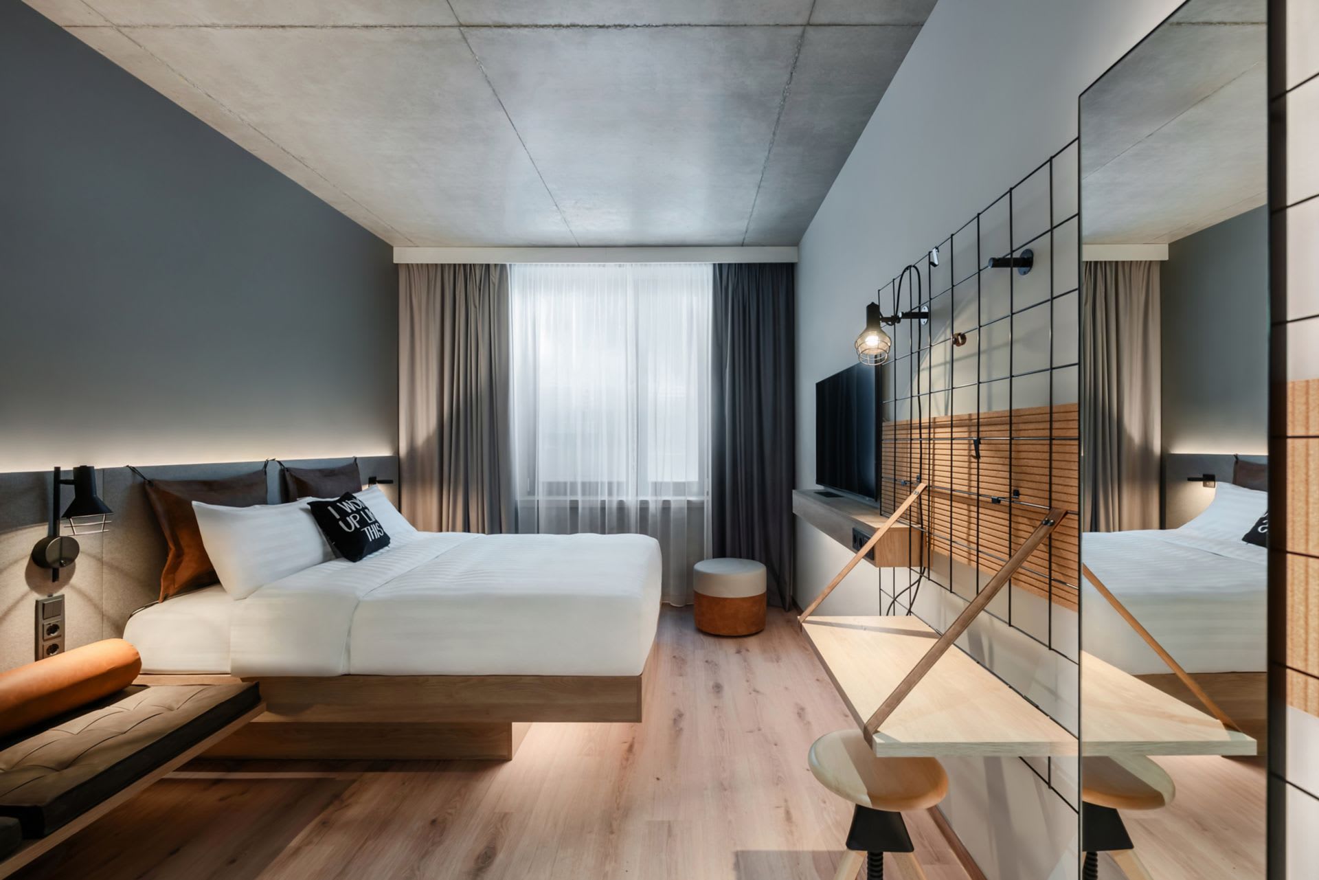 Moxy Budapest Downtown · chambre Queen design BWM Vienne