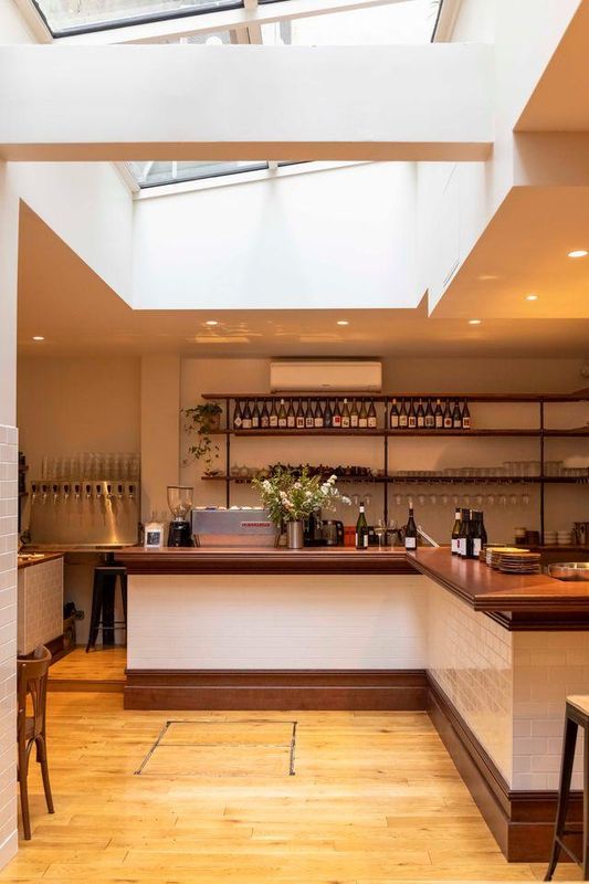 Tartelette de champignons, jaune d'œuf coulant et crème de parmesan à Épopée