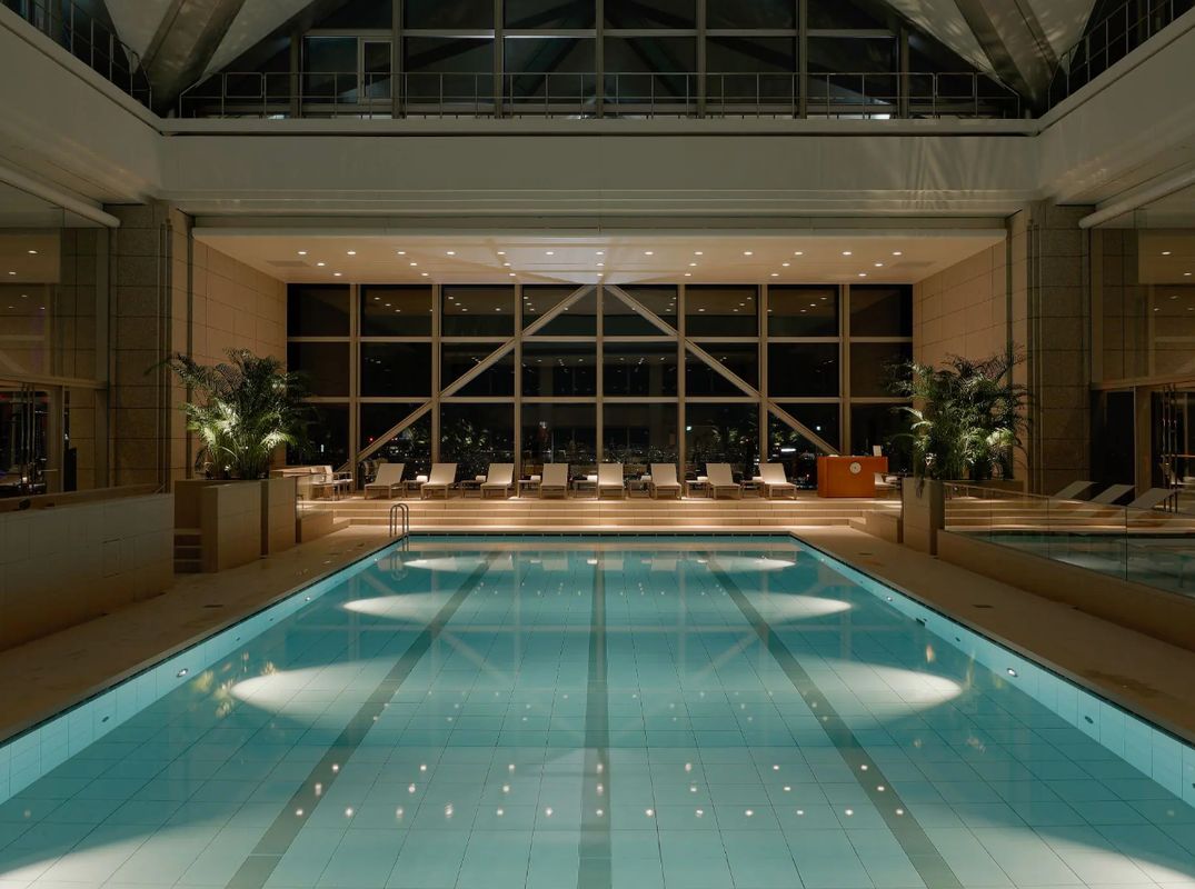 La piscine du Club On The Park avec vue panoramique