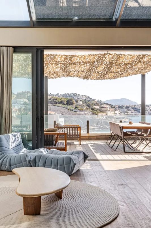 Villa avec vue imprenable sur les Calanques de Marseille