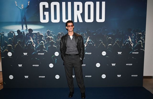 Pierre Niney et Loris Guiliano, duo inattendu, lors de l'une de leurs fameuses collaborations virales.