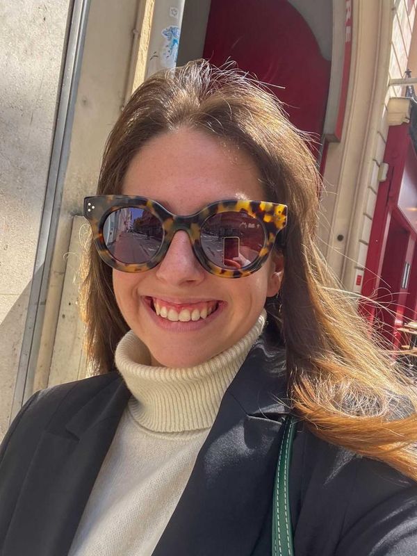 Intérieur chaleureux d'un chalet de luxe à Megève