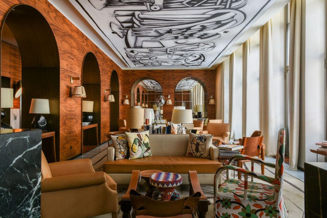 Façade moderne du Brach Paris