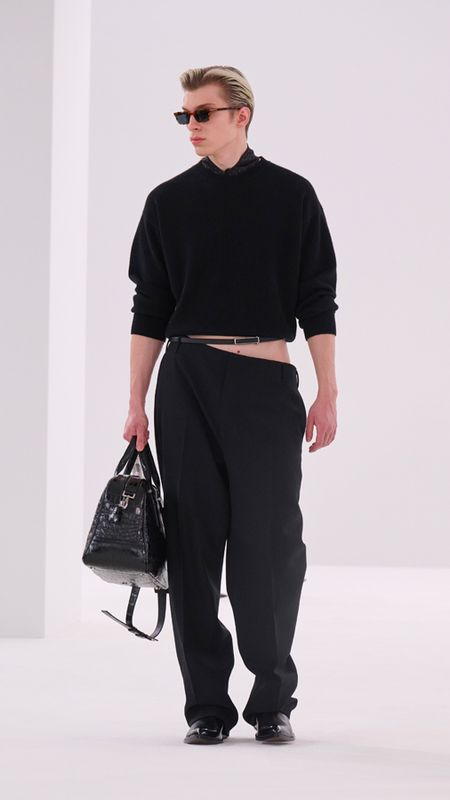 Mannequin avec look Tom Ford sophistiqué