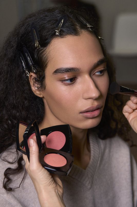 Paris Fashion Week haute couture - P/É 26 : les plus belles mises en beauté révélées - Actualités du luxe - actualités sur le luxe - actualité du luxe