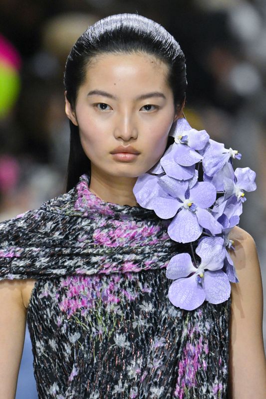 Paris Fashion Week haute couture - P/É 26 : les plus belles mises en beauté révélées - Actualités du luxe - actualités sur le luxe - actualité du luxe