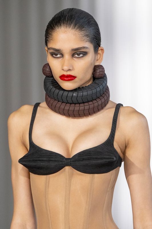 Paris Fashion Week - A/H 26-27 - Make-up : les tendances qui nous façonnent - Actualités du luxe - actualités sur le luxe - actualité du luxe