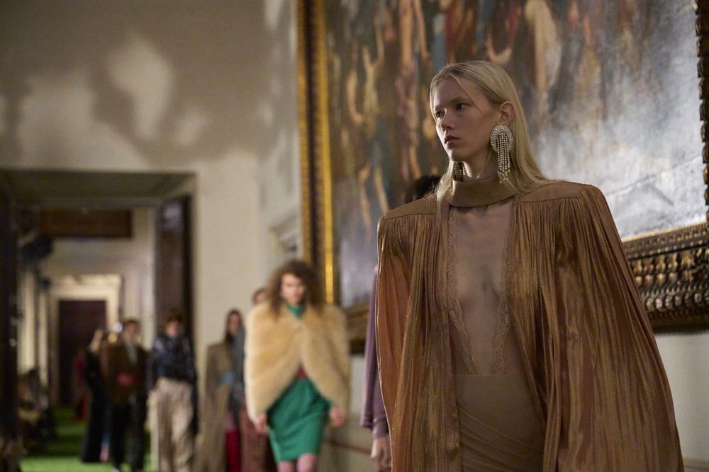 Rome Défilé - A/H 26-27 - Valentino : splendeur romaine, baroque et style 80s - Actualités du luxe - actualités sur le luxe - actualité du luxe