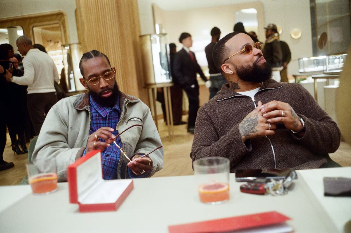 Joueur des Pistons Cade Cunningham portant des Cartier Buffs.