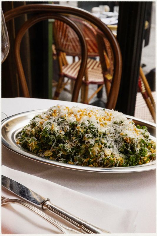 Robert Pattinson - À Paris chez Billie : notre restaurant coup de cœur actuel - Actualités du luxe - actualités sur le luxe - actualité du luxe