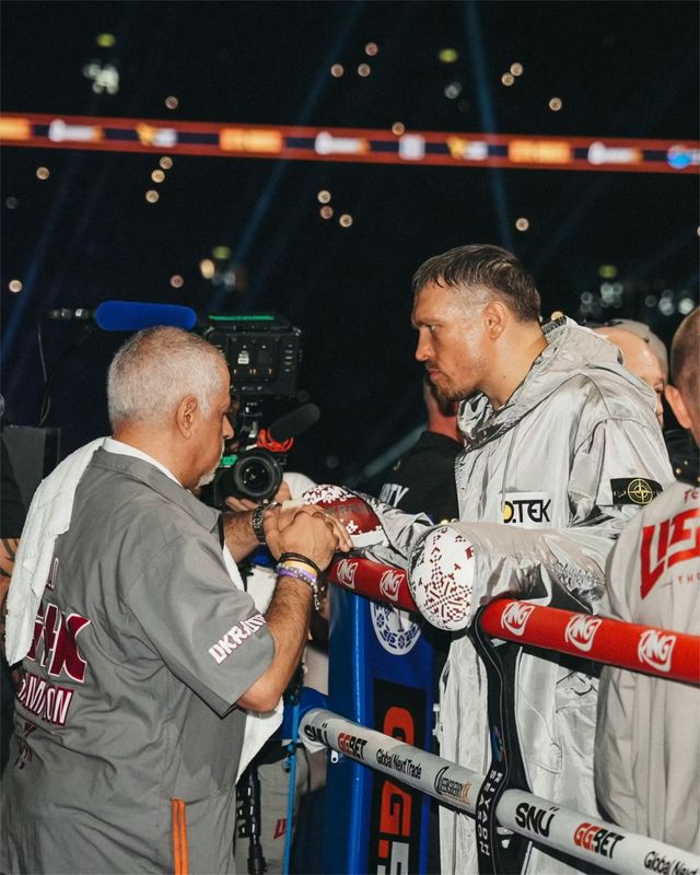 Usyk et Stone Island: une histoire bien plus profonde que l'icône - Actualités du luxe - actualités sur le luxe - actualité du luxe