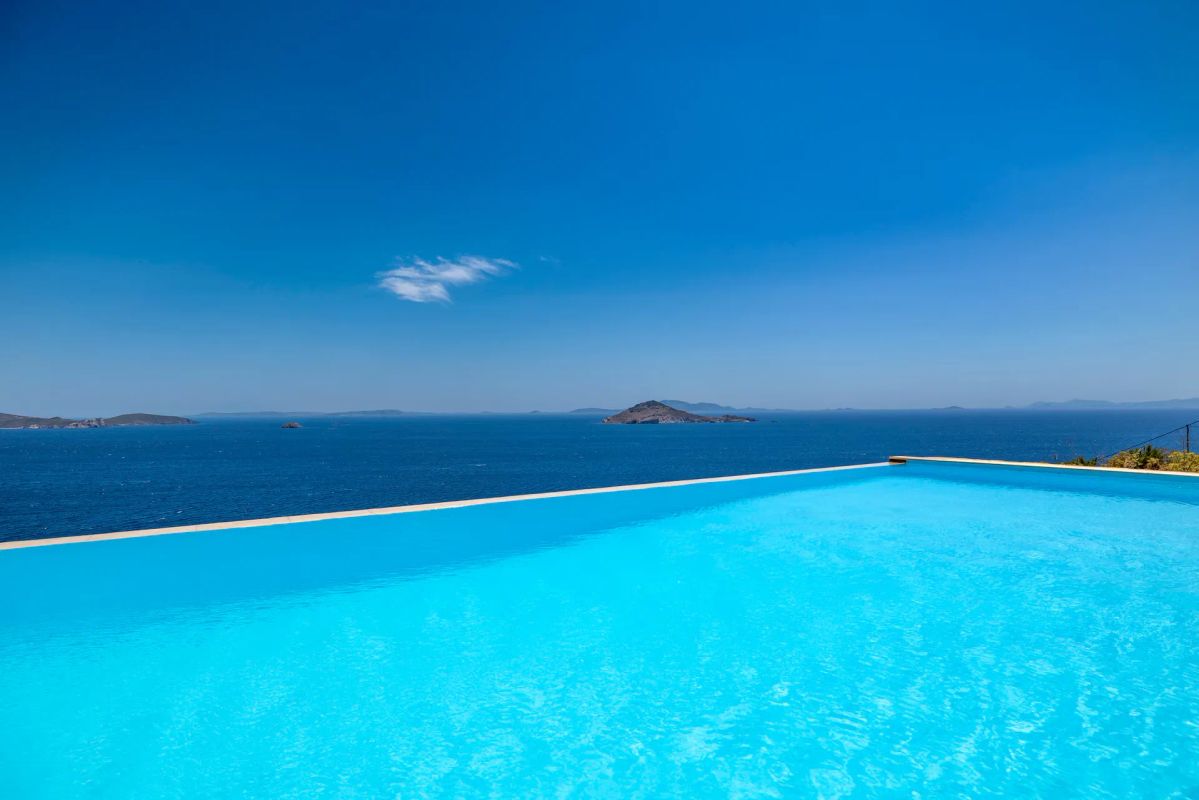 9 villas de rêve à louer dans les îles grecques cet été - Actualités du luxe - actualités sur le luxe - actualité du luxe