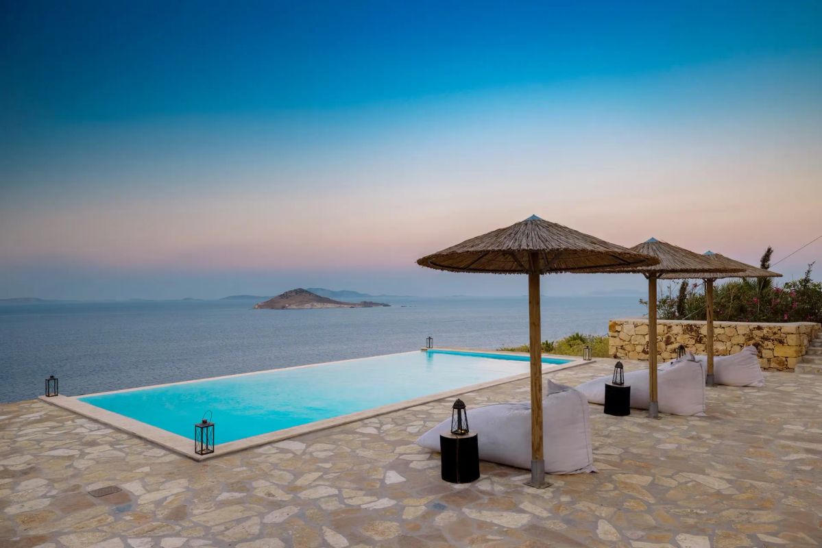9 villas de rêve à louer dans les îles grecques cet été - Actualités du luxe - actualités sur le luxe - actualité du luxe
