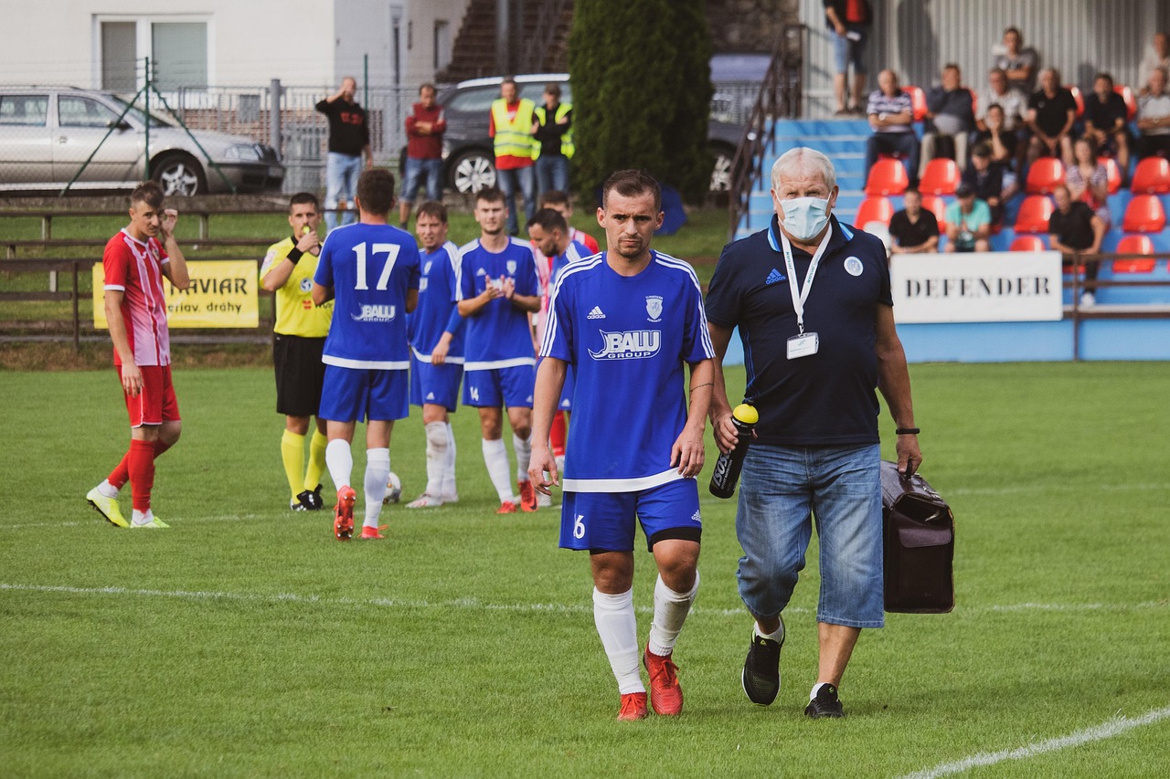 Fan reflecting on Schmidt’s injury and team resilience in professional sports challenges.