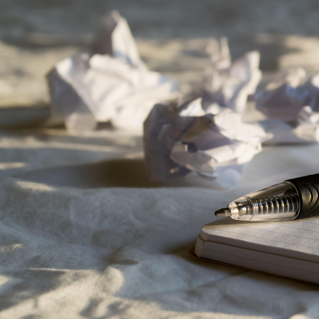 AI helps marketers overcome writer’s block efficiently.