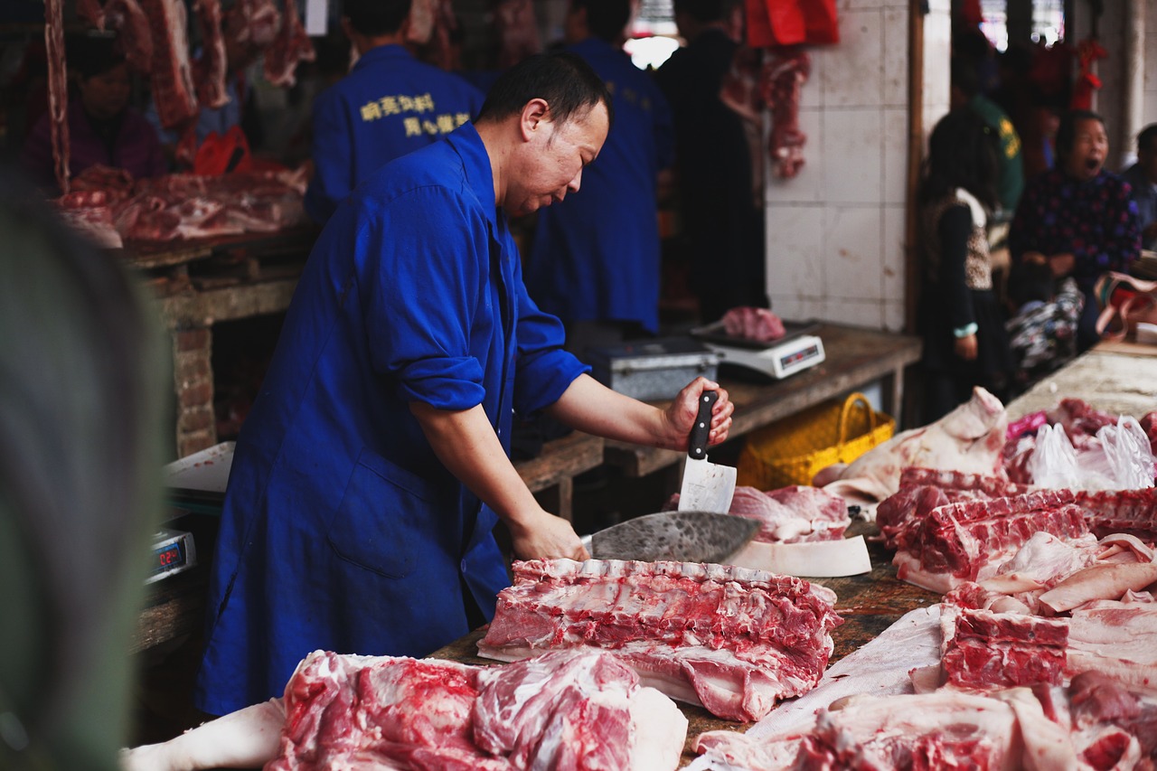 Correct Price and Sale Price Attributes with Currency and VAT.