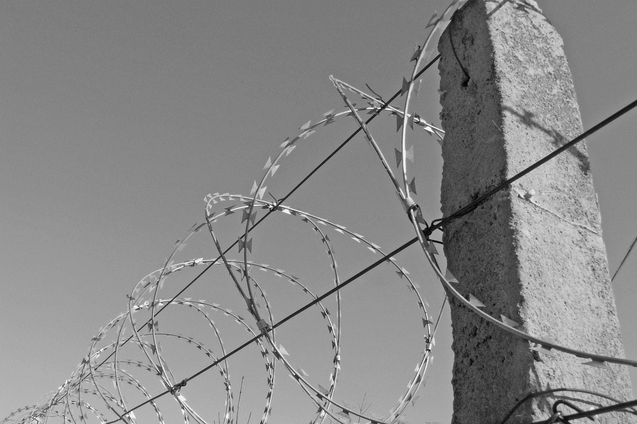 Coordinated law enforcement tracking multi - state fugitives efforts.