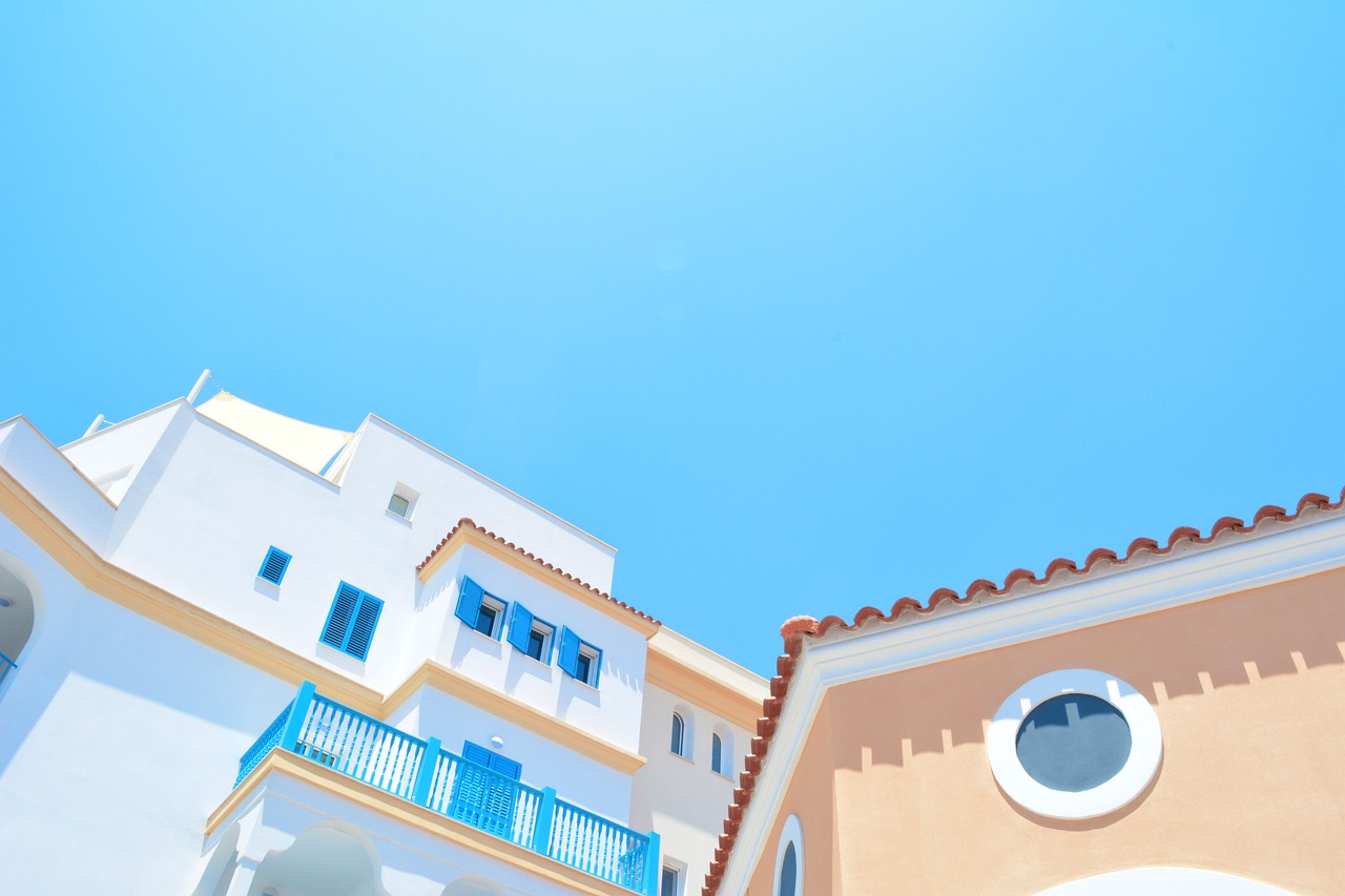 Real estate risk profile and investment diversification benefits.