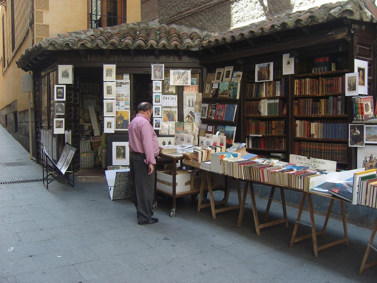 Paranormal Romance Market Data 2023 Book Sales Trends.