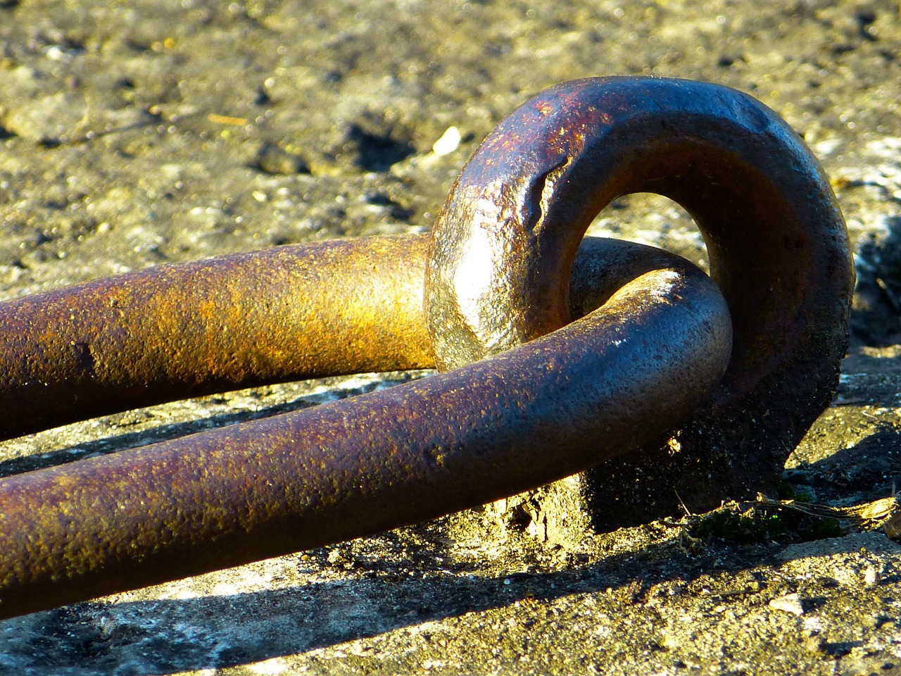 Letting go of attachments boosts motivation and freedom.