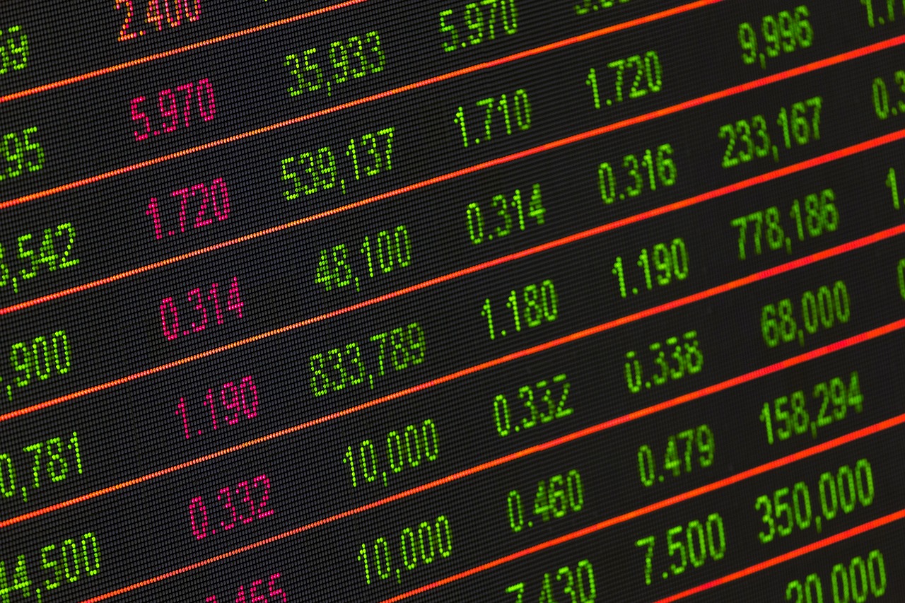 Data analytics boosting investment decision success rates.